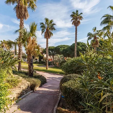 Avec Jardin, Clim & Piscine - Proche Plages Et Randos, Parking Prive - La Girelle